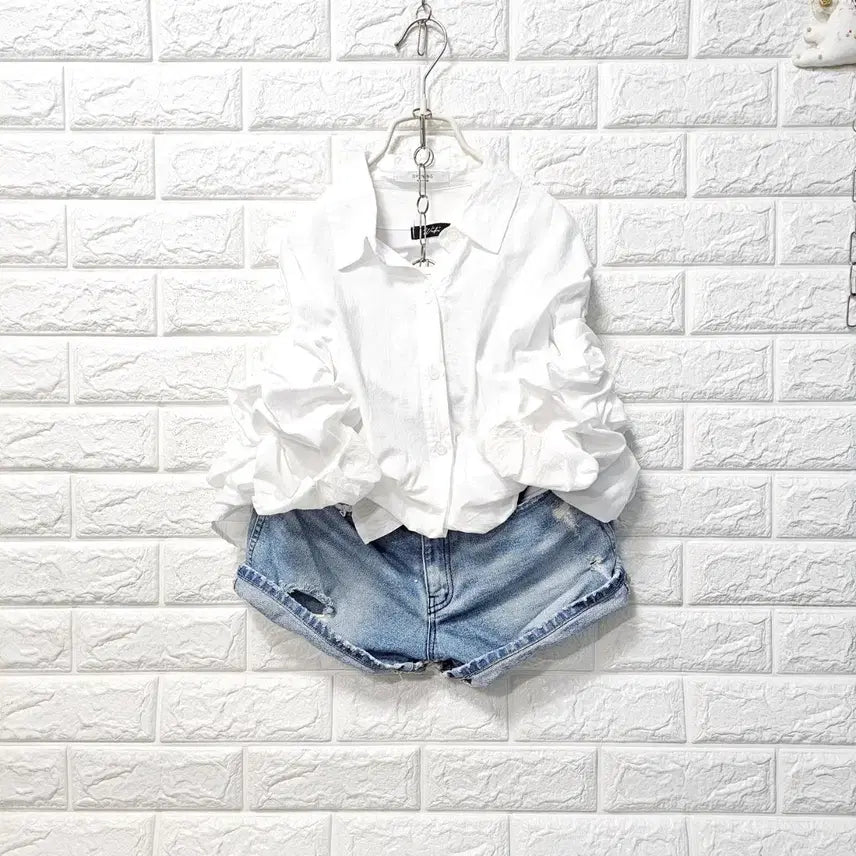 [SOLD OUT] 얇은 화이트 셔츠