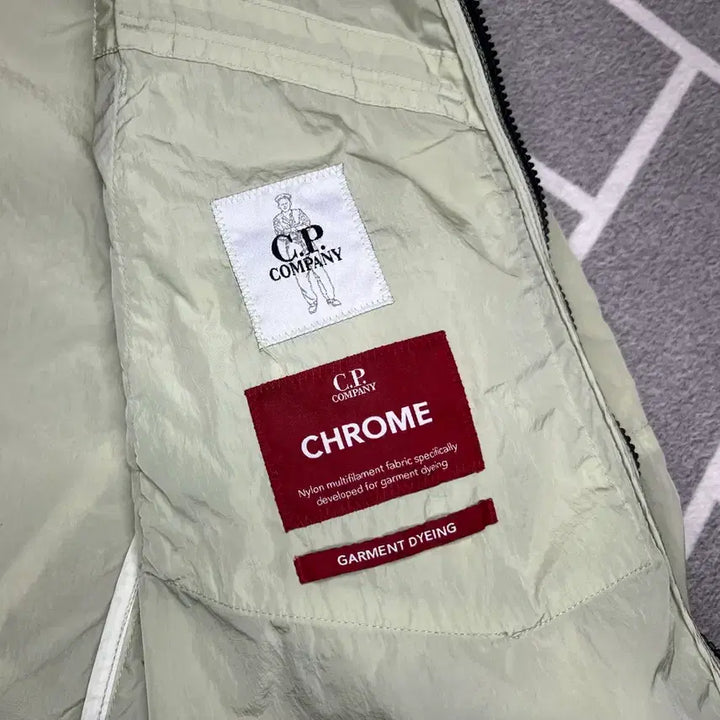 [SOLD OUT] CP컴퍼니 렌즈와펜로고 나일론 오버셔츠 자켓 바람막이