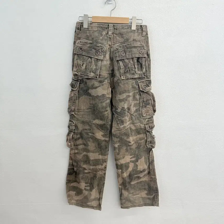 [BUNJANG] Vintage Military Camo Cargo Pants / 빈티지 밀리터리 카모 카고 바지 (28)