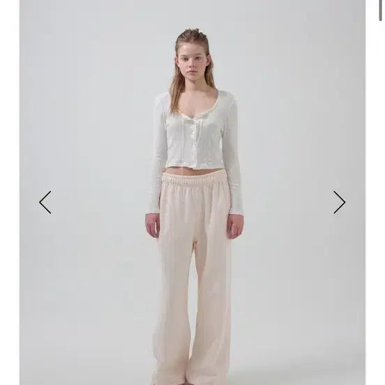 [SOLD OUT] 더바넷 라비올리 레이스 버튼업 탑 화이트 (s)