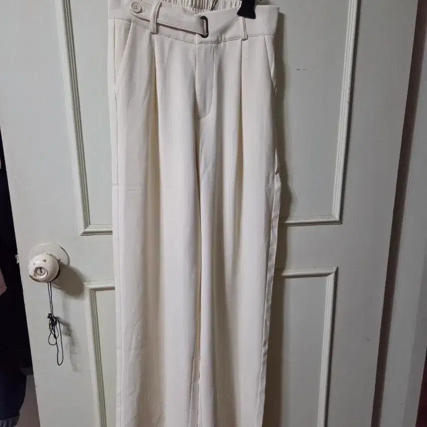 [BUNJANG] High-Waist Slacks (Sizes 26, 27) / 여자슬렉스26,27