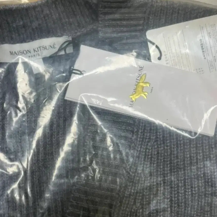 [BUNJANG] Maison Kitsune Fox Head Cardigan - Medium Grey - L Size / 메종키츠네 폭스헤드 가디건 미개봉 새상품 그레이 L