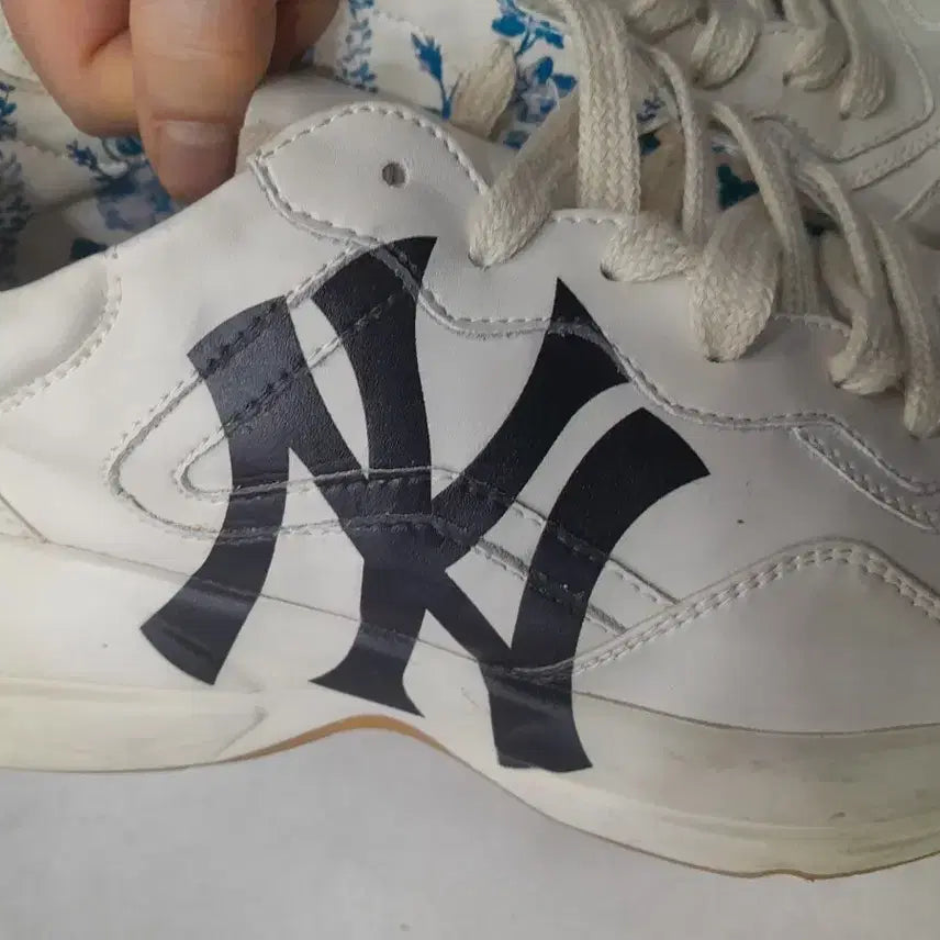 [BUNJANG] Gucci New York Yankees Sneakers (US 7) / 구찌 뉴욕 양키스 콜라보 스니커즈39(245)