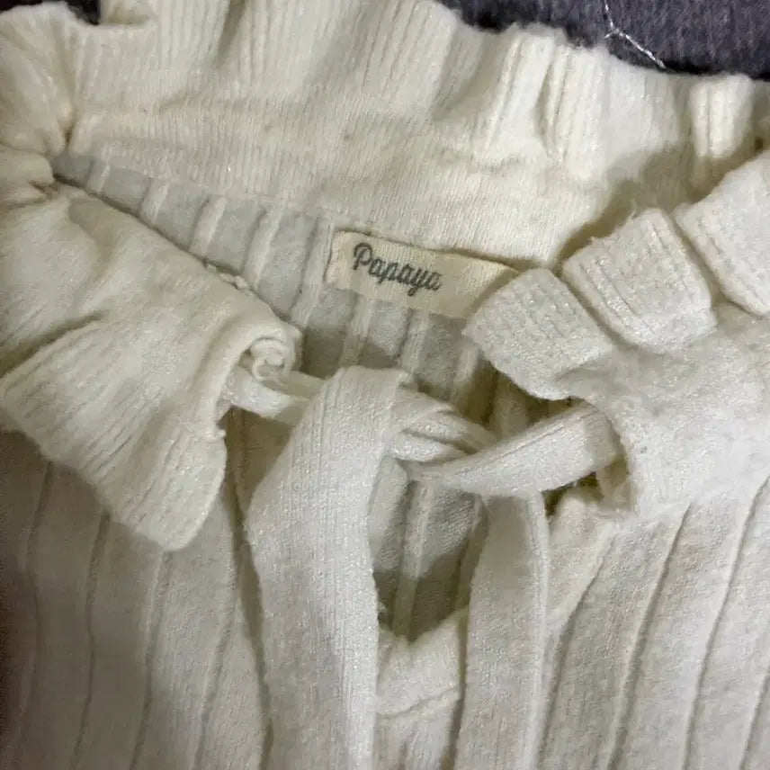 [BUNJANG] Papaya Ivory Frill Neck Ribbed Knit Sweater / 아이보리 프릴넥 골지 니트