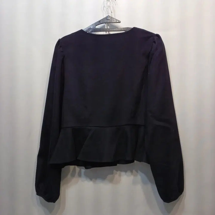 [BUNJANG] Black Gold Button Blouse / 블랙 금장 버튼 블라우스85사이즈봄가을 64219