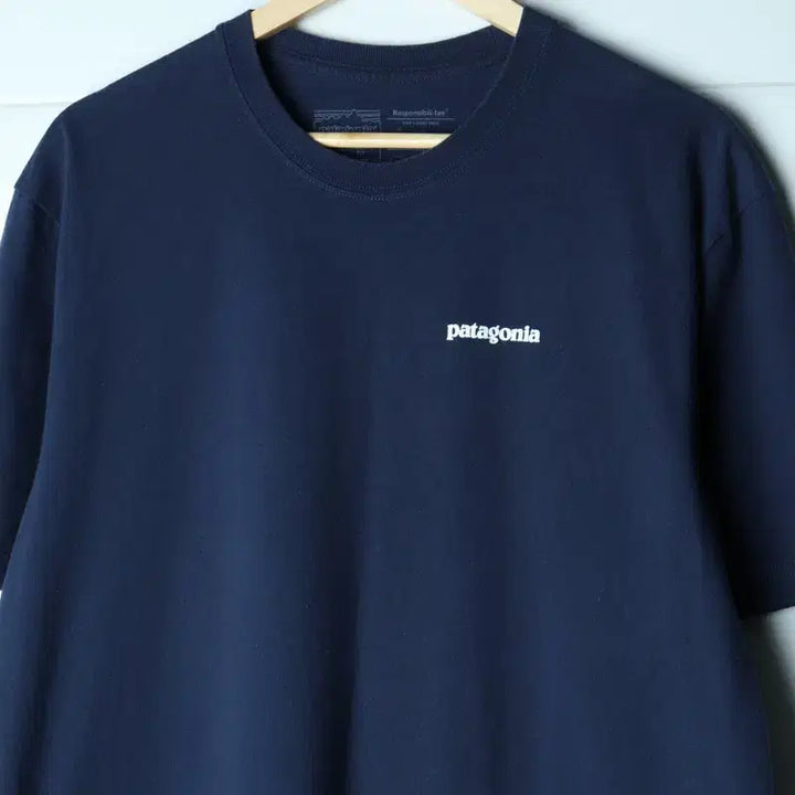 [BUNJANG] Patagonia T-shirt Navy - Men&