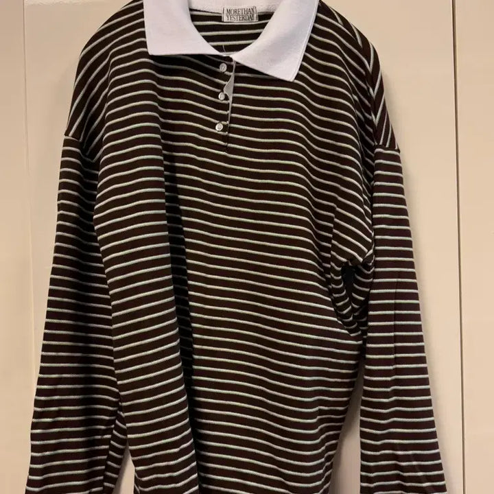 [BUNJANG] Markedly More Than Yesterday Striped Collar T-shirt / 마크들리 모어댄예스터데이 단카라카라티