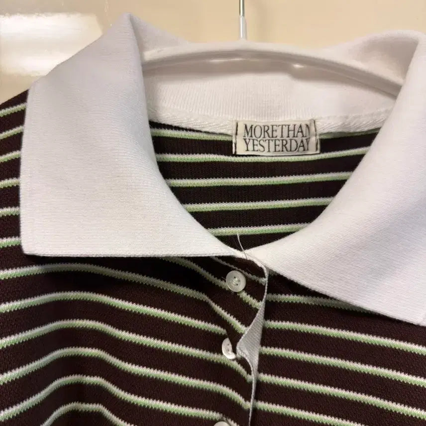 [BUNJANG] Markedly More Than Yesterday Striped Collar T-shirt / 마크들리 모어댄예스터데이 단카라카라티