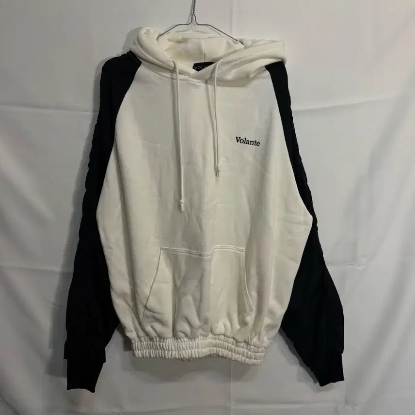[BUNJANG] Volante Nylon Hoodie / Volante 화이트/블랙 나일론 후드티