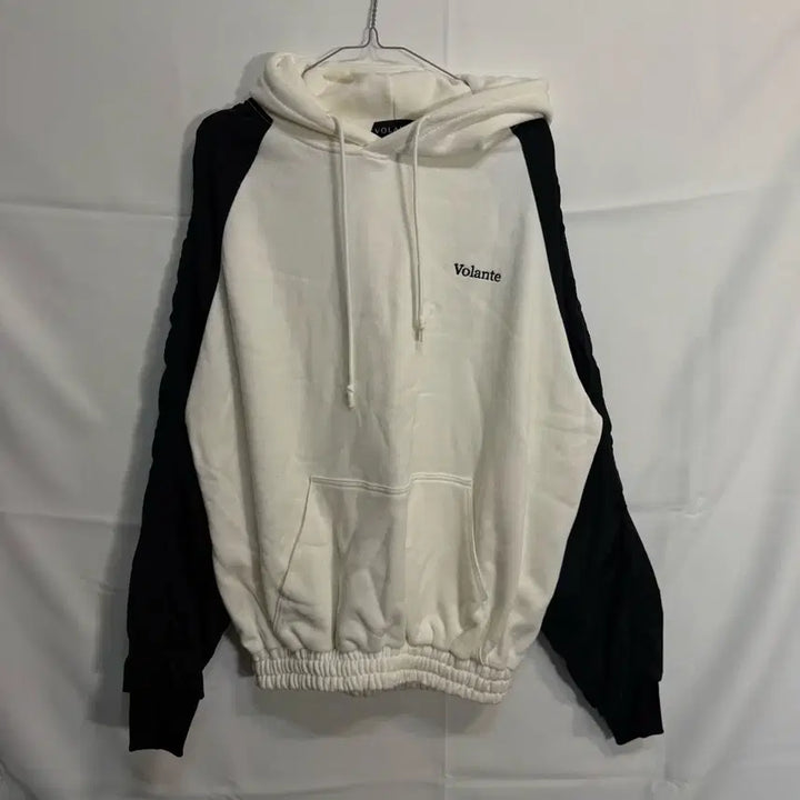 [BUNJANG] Volante Nylon Hoodie / Volante 화이트/블랙 나일론 후드티