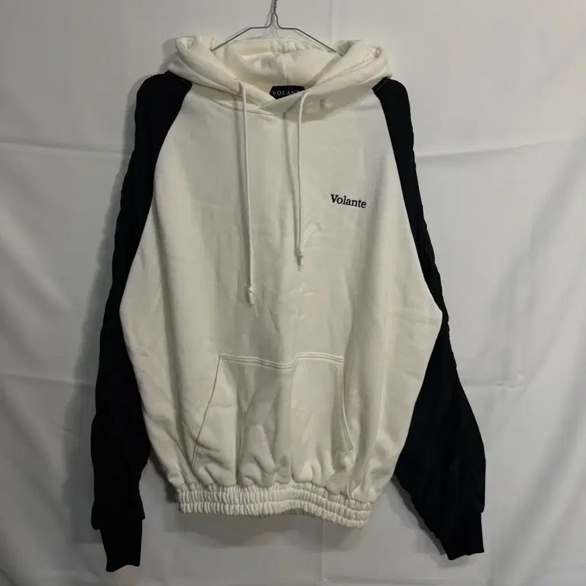 [BUNJANG] Volante Nylon Hoodie / Volante 화이트/블랙 나일론 후드티