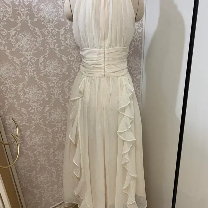 [SOLD OUT] 신스덴 타임리스 홀터넥 원피스 셀프웨딩스냅브라이덜샤워휴양지여름미디원피스
