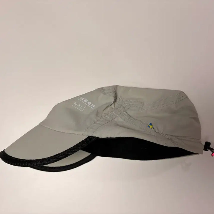 [SOLD OUT] 클라터뮤젠 날캡 모자 라이트그레이