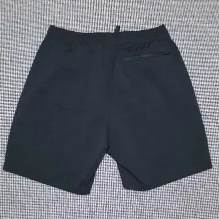 [BUNJANG] Uniqlo Black Shorts L / 유니클로 블랙 반바지 L