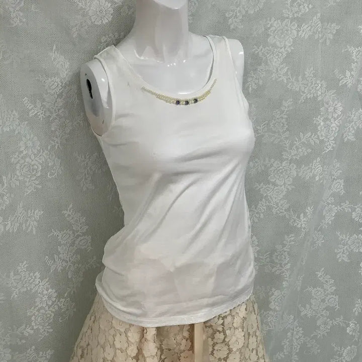 [BUNJANG] Vintage White Pearl Cubic Lace Cami Top / 빈티지 화이트 진주 큐빅 레이스 나시 1102 모리걸 y2k 스트릿 갸루