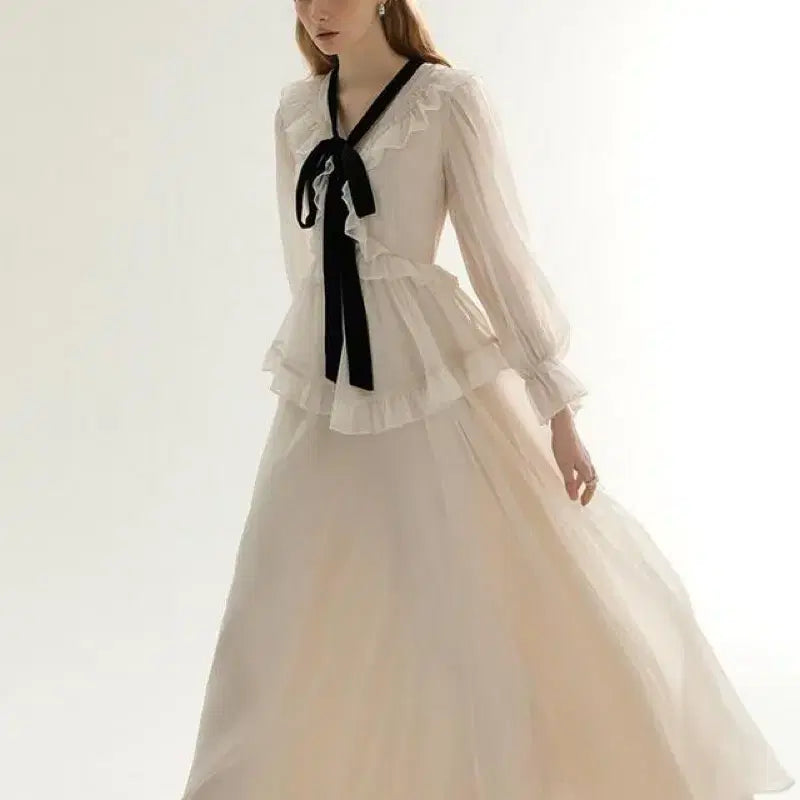 [BUNJANG] Synsden Diamant Ruffle Long Dress / S사이즈) 신스덴 디아망 러플 롱원피스 셀프웨딩쉬폰원피스