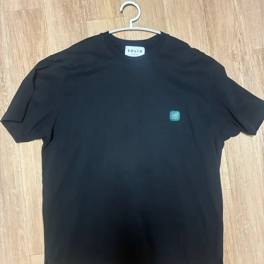 [SOLD OUT] 솔리드옴므 나비티 판매합니다