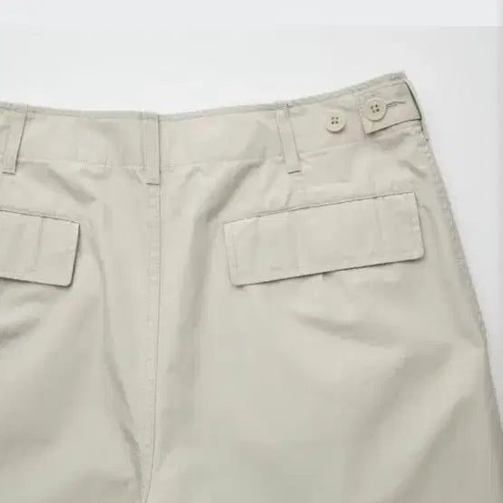 [SOLD OUT] [유니클로]와이드핏파라슈트팬츠