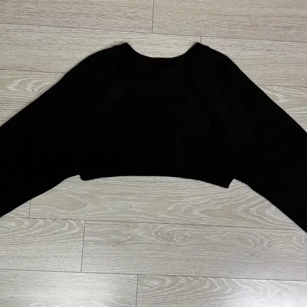 [BUNJANG] Black Crop Knit Cardigan / 크롭.가디건.볼레로.니트가디건.프리사이즈.여자니트.여자가디건.숏크롭.블랙