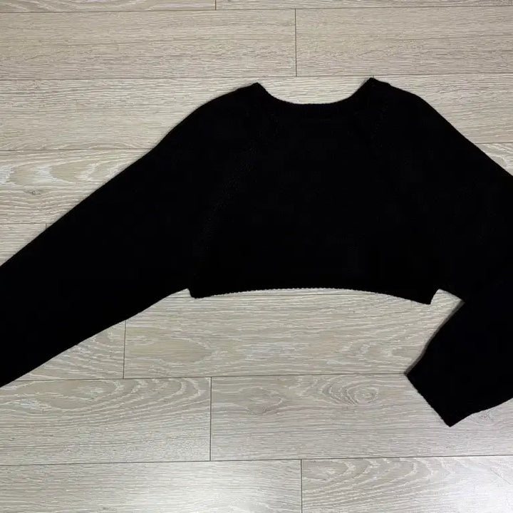[BUNJANG] Black Crop Knit Cardigan / 크롭.가디건.볼레로.니트가디건.프리사이즈.여자니트.여자가디건.숏크롭.블랙