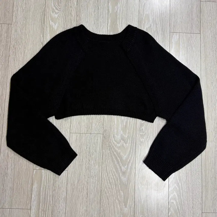 [BUNJANG] Black Crop Knit Cardigan / 크롭.가디건.볼레로.니트가디건.프리사이즈.여자니트.여자가디건.숏크롭.블랙