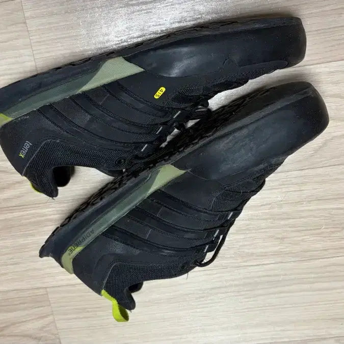 [BUNJANG] Adidas Terrex Porsche Ridge Hiking Shoes / 정품) 아디다스 테렉스 포르쉐 릿지