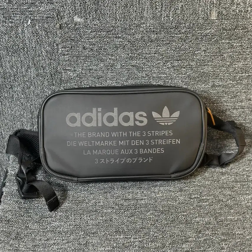 [BUNJANG] Adidas Black Crossbody Bag / 아디다스 블랙 크로스백