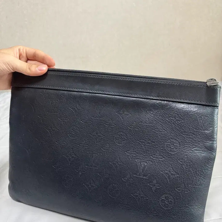 [BUNJANG] Louis Vuitton Pochette Shadow Clutch / [정품] 루이비통 포쉐트 쉐도우 클러치