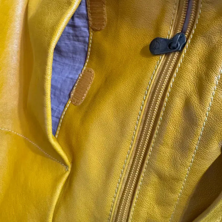[SOLD OUT] 만다리나덕 Italy 울레더 도트백