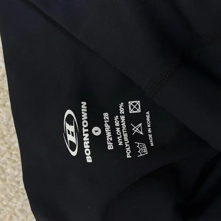 [SOLD OUT] 본투윈 B 로고 숏 레깅스