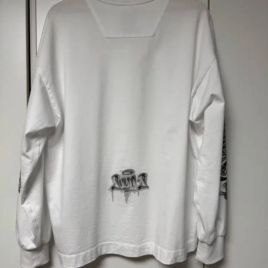 [BUNJANG] Juun.J ASPEK Tattoo Graphic Oversized Long Sleeve / [XS] 준지 25fw ASPEK 타투 그래픽 오버핏 롱슬리브