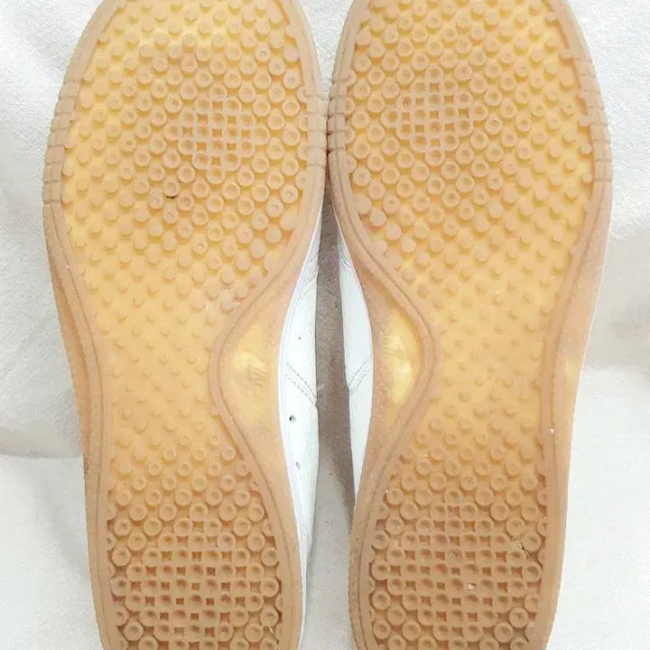 [SOLD OUT] 나이키 코트 빈티지 프리미엄 스니커즈 240