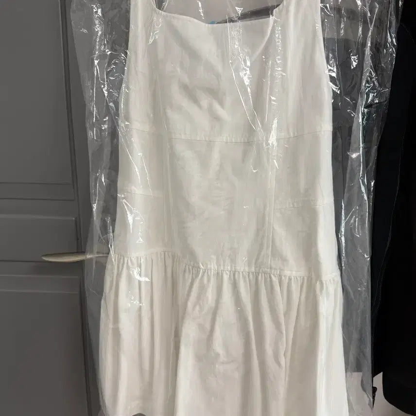 [SOLD OUT] 타낫 보이 미니 원피스