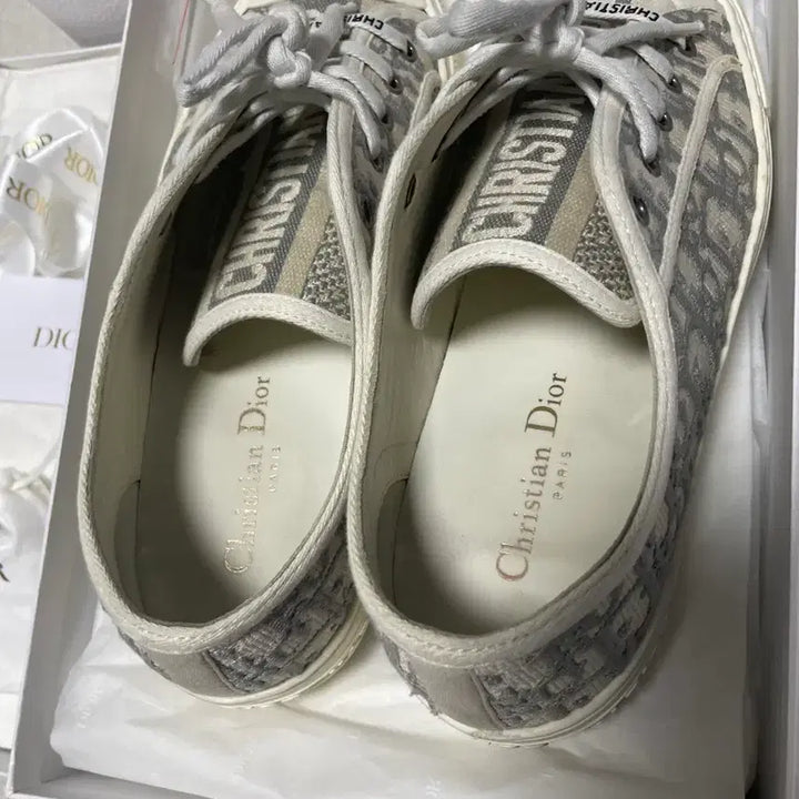 [BUNJANG] Dior WeekEndDior Sneakers Gray (Size 40) / 디올 위크앤디올 스니커즈 그레이 40