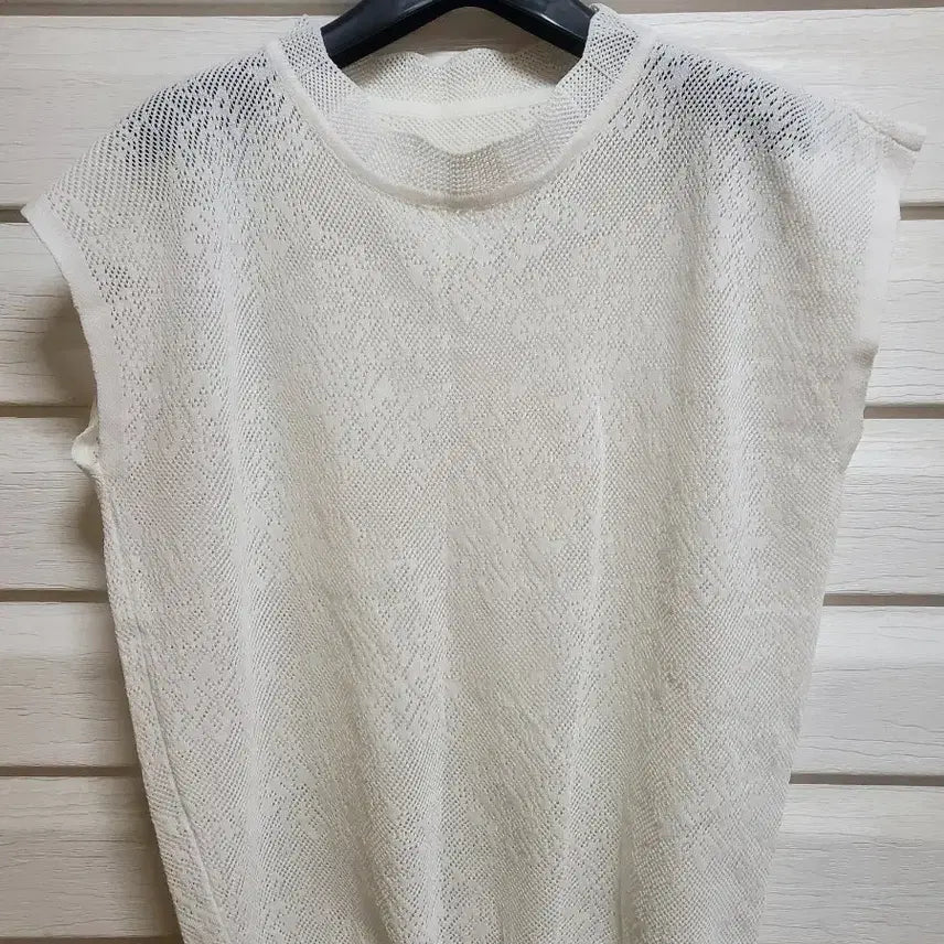 [BUNJANG] Unbranded Knit Sleeveless and T-shirt Bundle Set / 니트반팔  나시 2장일괄   비움