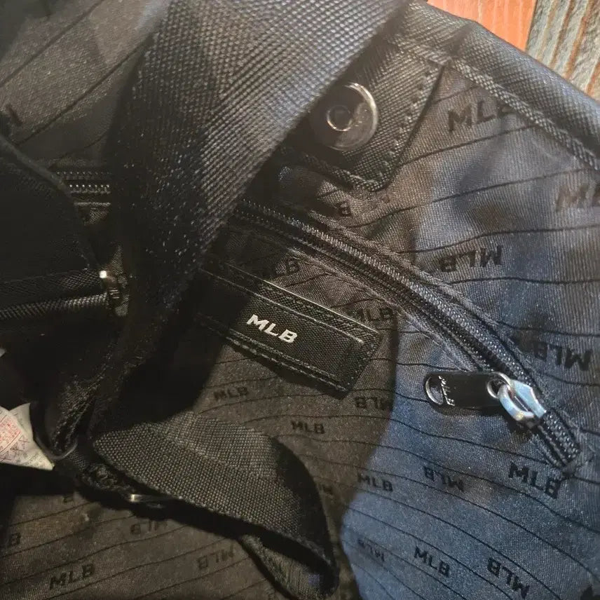 [BUNJANG] MLB NY Yankees Bucket Bag Crossbody / MLB NY 양키스 버킷백 크로스백
