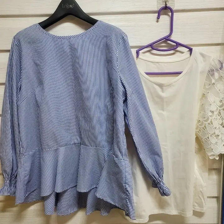 [SOLD OUT] 블라우스 스트라이프 레이스