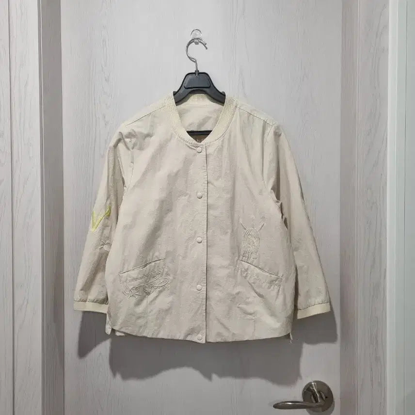 [BUNJANG] Embroidered Windbreaker Jacket / 자수7부 바람막이 점퍼