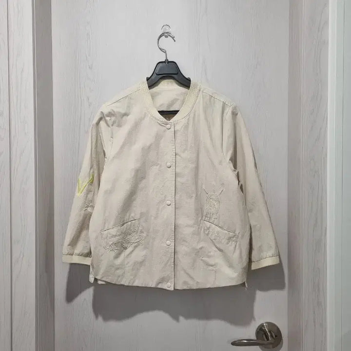 [BUNJANG] Embroidered Windbreaker Jacket / 자수7부 바람막이 점퍼