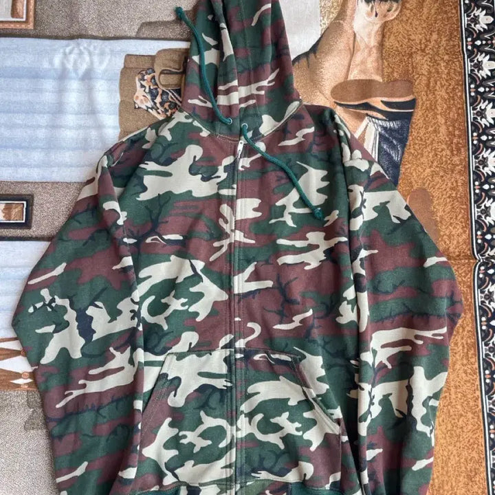 [SOLD OUT] 80s 우드랜드 woodland 빈티지 후드집업