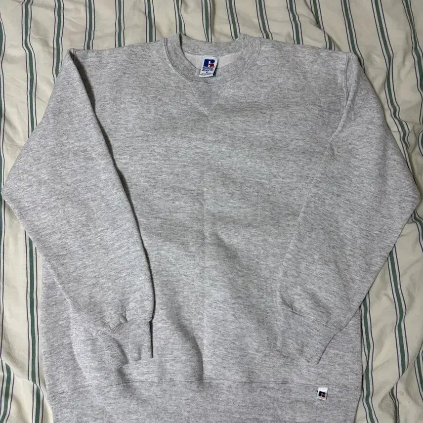 [SOLD OUT] [XL] 90s USA 빈티지 러셀 스웻