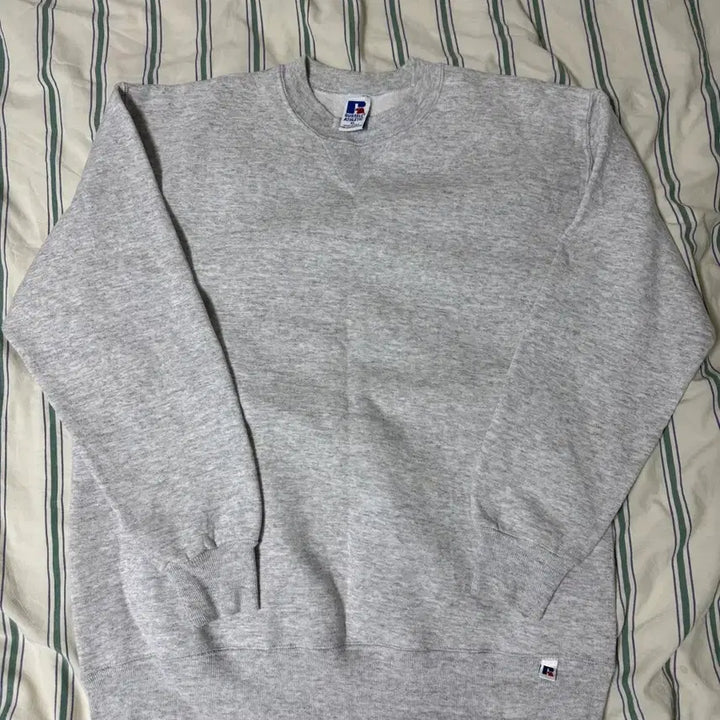 [SOLD OUT] [XL] 90s USA 빈티지 러셀 스웻