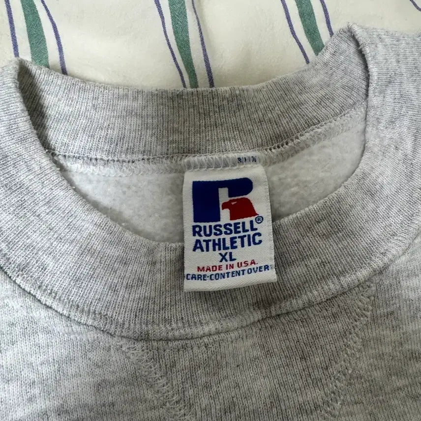 [SOLD OUT] [XL] 90s USA 빈티지 러셀 스웻