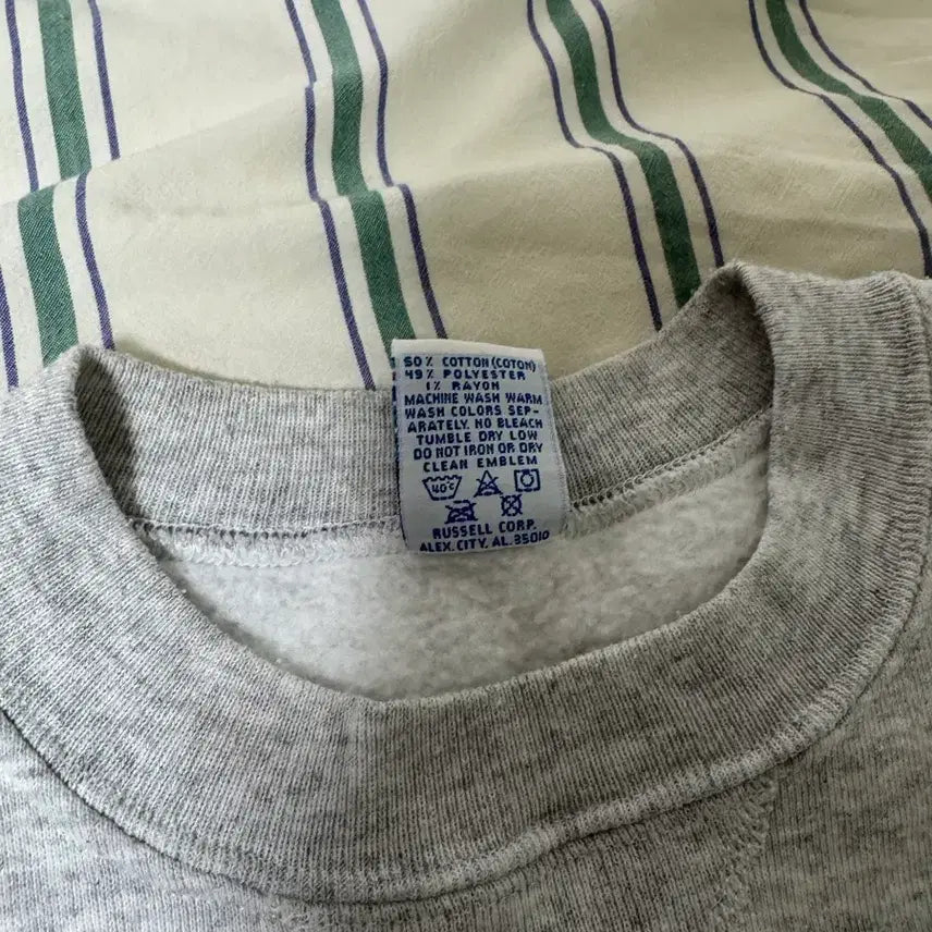 [SOLD OUT] [XL] 90s USA 빈티지 러셀 스웻