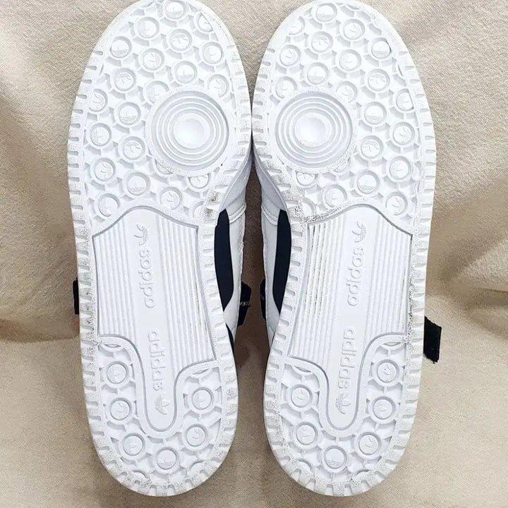 [BUNJANG] Adidas Forum Low x Parley Sneakers 240 / 아디다스 포럼 로우 x PARLEY 스니커즈 240