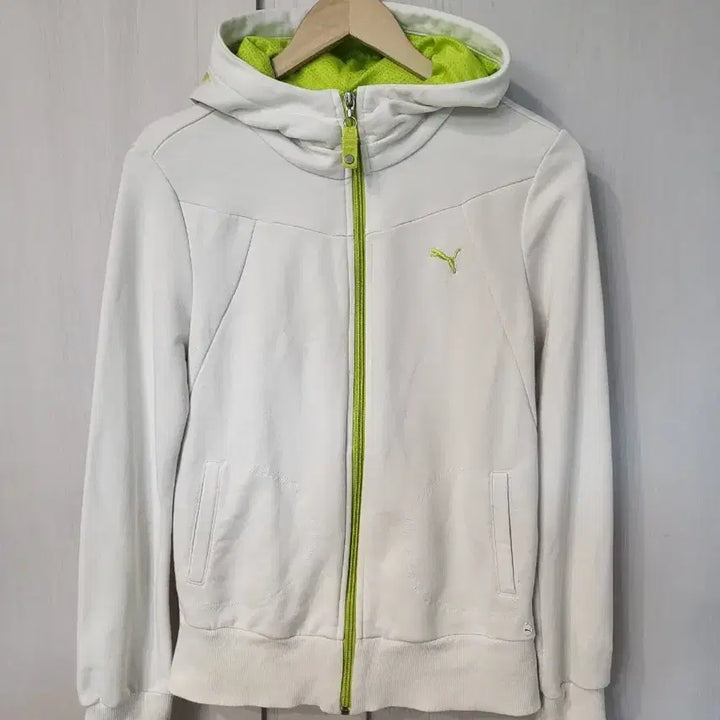 [BUNJANG] Puma White Hooded Zip-up Jacket / 푸마의 매력적인 화이트 후드집업