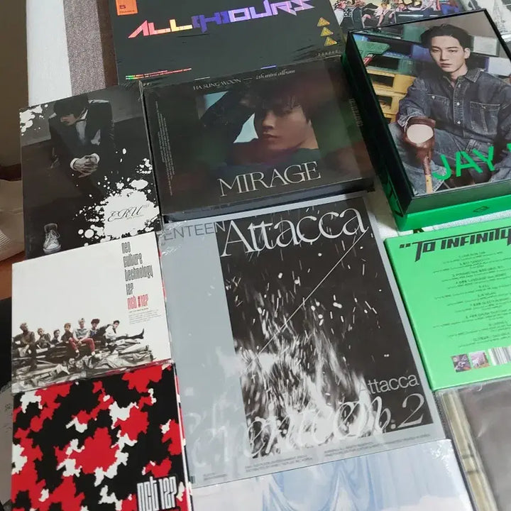 [BUNJANG] Various Artists Album Bundle Set (40 Albums) Sealed / 아이돌 앨범 CD 모음 (일괄 판매) 미개봉 미사용40개일괄