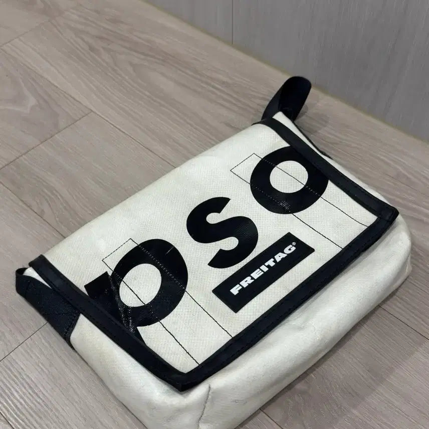 [SOLD OUT] 프라이탁 라씨