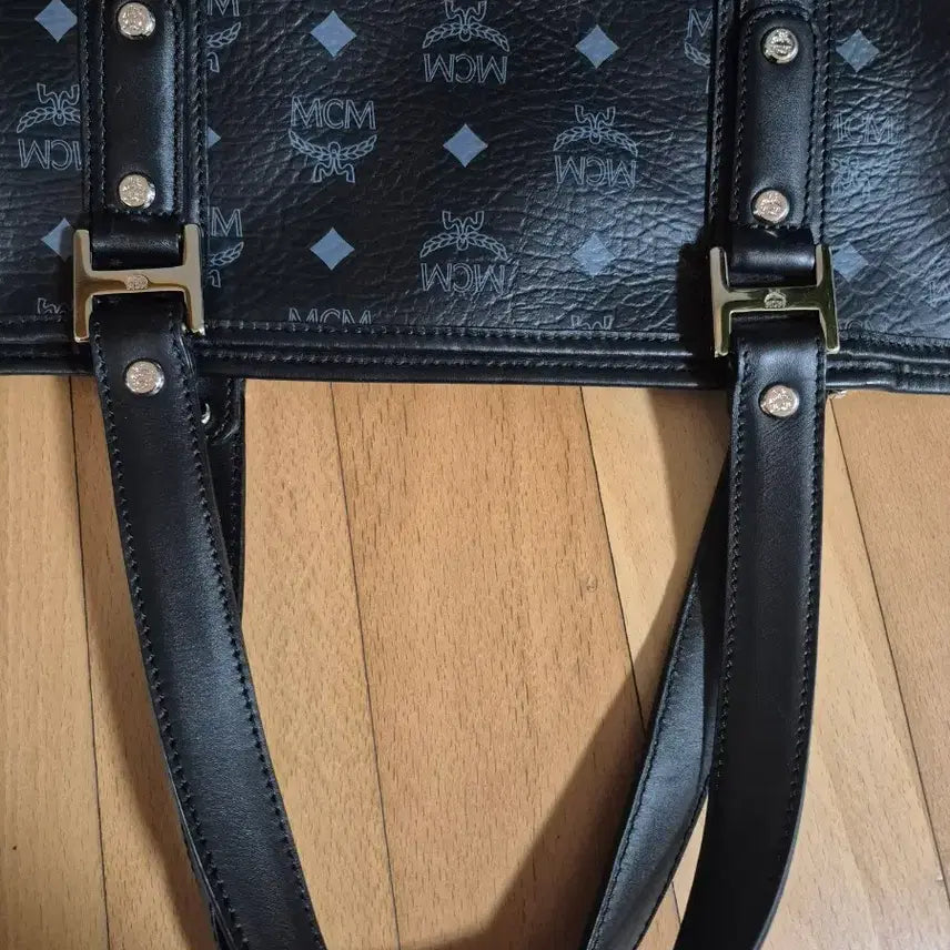 [SOLD OUT] [BUNJANG] MCM Logo Shopper Tote Bag / MCM 블랙 로고 쇼퍼백 토트백