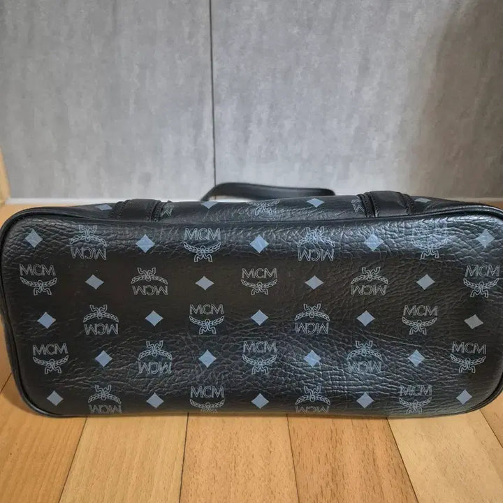 [SOLD OUT] [BUNJANG] MCM Logo Shopper Tote Bag / MCM 블랙 로고 쇼퍼백 토트백